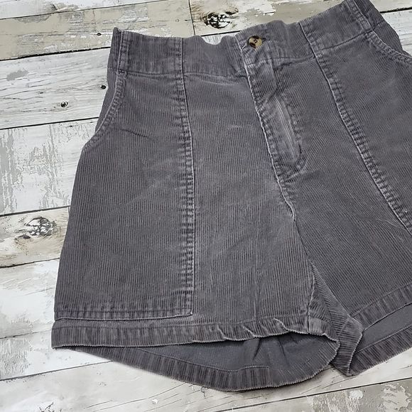 Vintage Weeds 5" grey corduroy deep pocket shorts - Picture 2 of 9